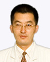 闵宝权 